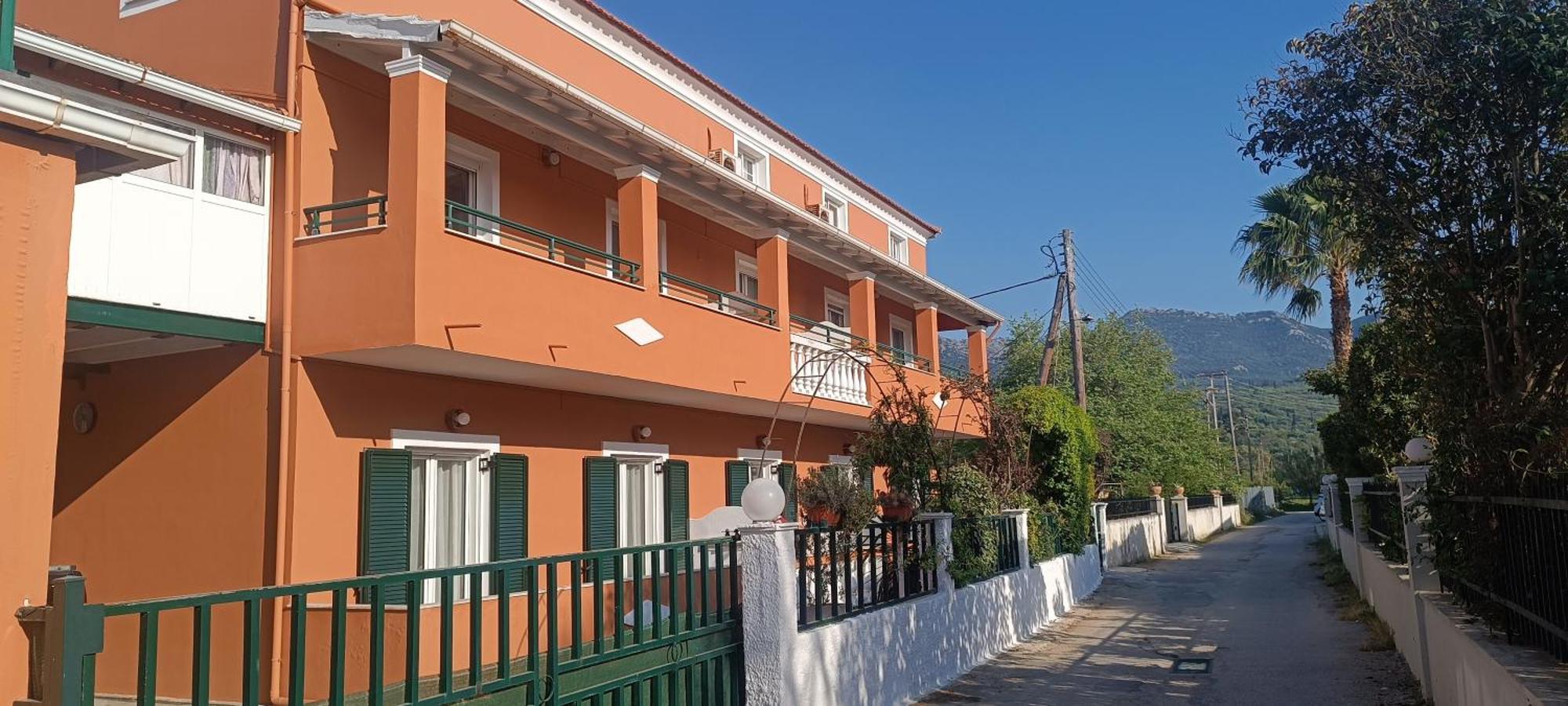 Alexandra'S Apartments Acharavi  Bagian luar foto