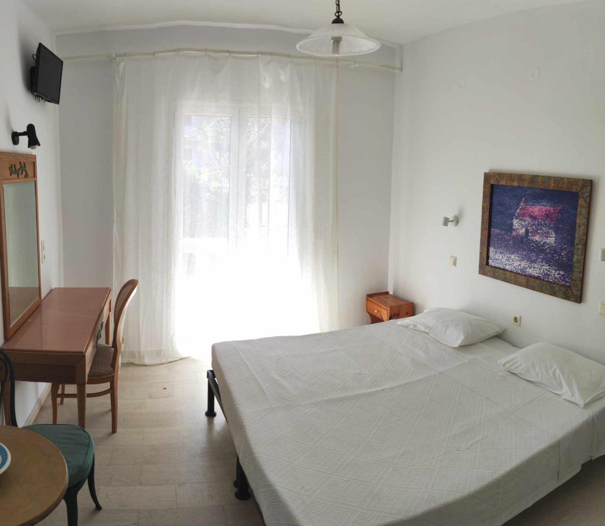Alexandra'S Apartments Acharavi  Bagian luar foto